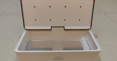 Beneath the lid are eight (8) 260-280nm LEDs.