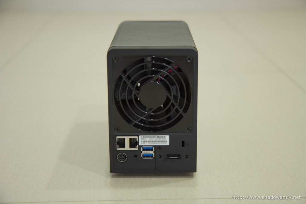 92mm system fan, 2 ethernet ports, 2 USB 3.0 ports, eSATA port, Kensington lock, reset button and power port at the back.