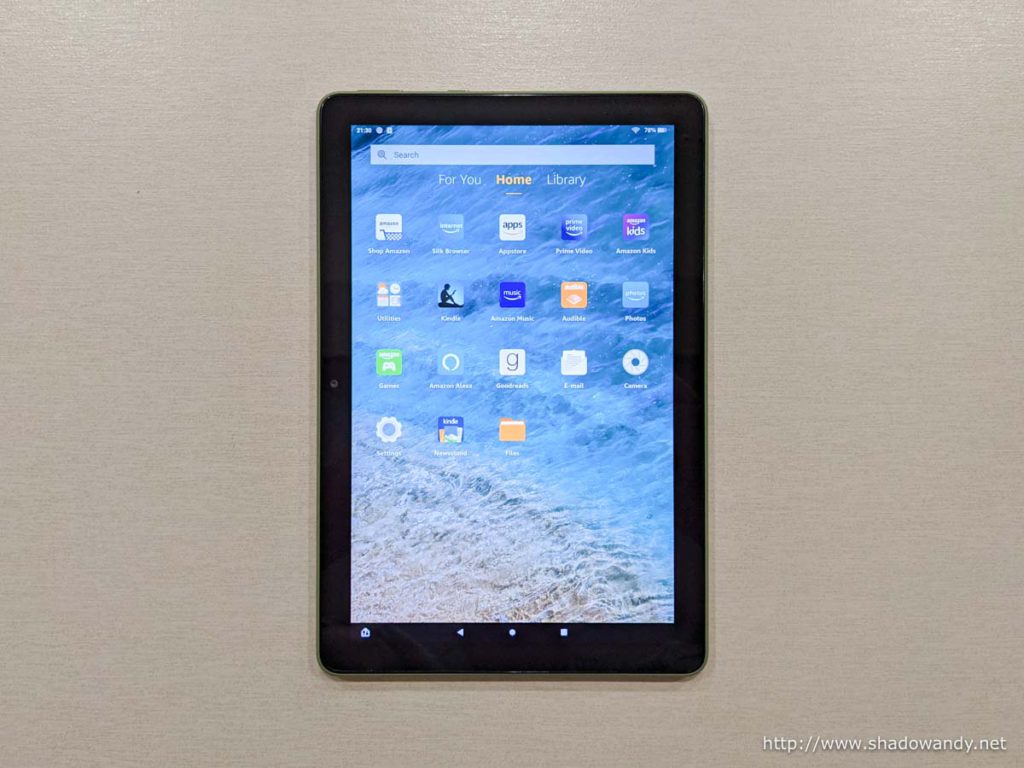 The Fire HD 10 (2021) comes with a 10.1-inch IPS screen.