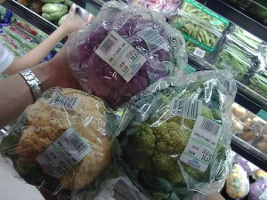 paragon_market_place_04 Colorful USA cauliflowers