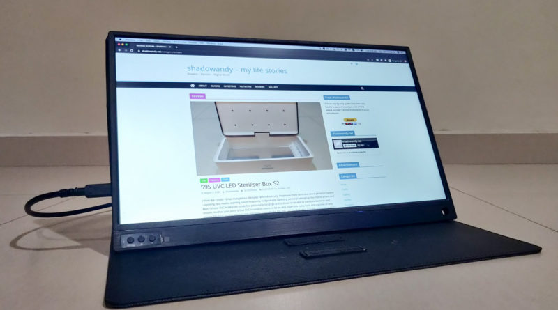 The Wistino 15.6-inch IPS portable monitor can be powered up via the USB-C display alone. No need to hook up to its own power source.